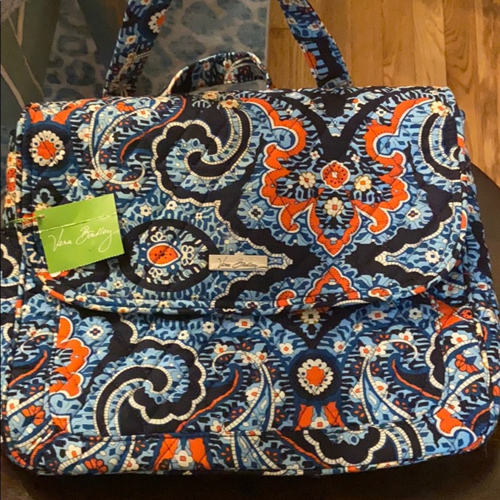 Selling this Vera Bradley bag! Brand new